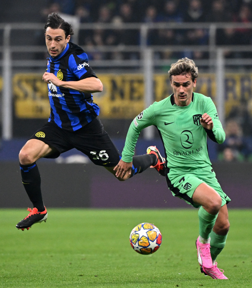 日职联战报：莱奥、知念庆破门，鹿岛鹿角2-1横滨FC（J联赛战报：莱奥、知念庆建功，鹿岛鹿角2-1力克横滨FC）