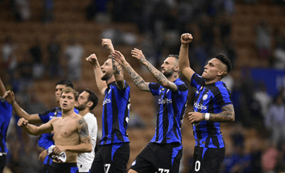 哈登的巅峰数据和实力，当年被低估了，他值得多一个MVP？（哈登巅峰被低估？数据与实力证明他本该再拿一座MVP）