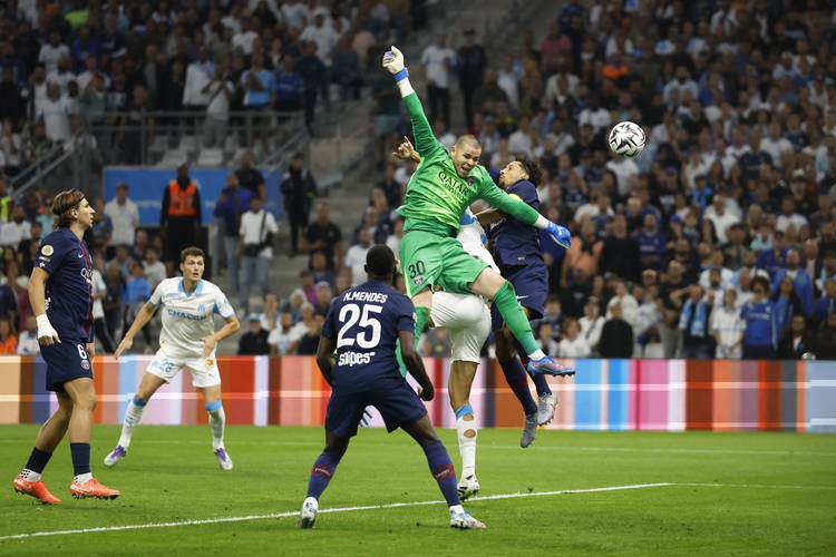 官方：若弗拉门戈击败大巴黎，南美足联将发放500万美元奖金（南美足联宣布：弗拉门戈若击败巴黎圣日耳曼，将获500万美元奖金）