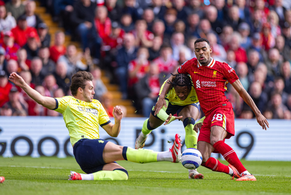 森保一：明天的首发会适当调整，相比执教纪录更关注长远目标（森保一：明日首发将作适度调整，更注重长远目标而非执教纪录）