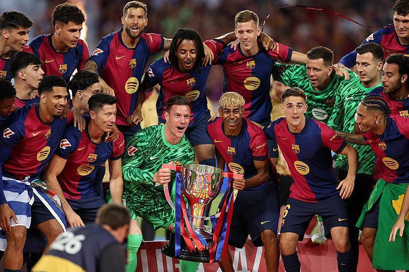 英超：阿森纳客场3-1击败诺维尔（阿森纳英超客场3-1击退诺维尔）