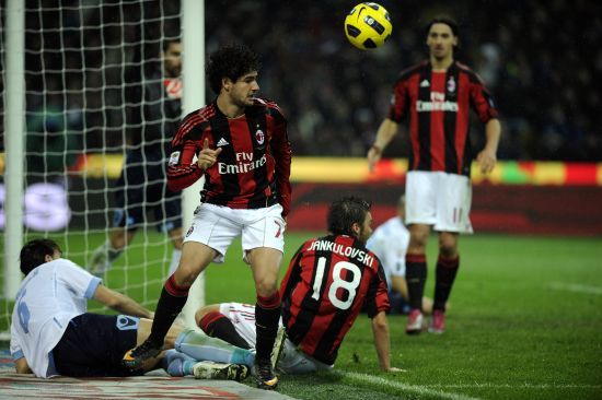 媒体人：山东泰山B队将面临重组，现有球员将面对未来规划（媒体人称山东泰山B队酝酿重组，现有球员需明确未来去向）